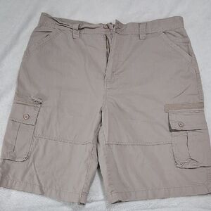 Airwalk Men's Beige Cargo Shorts